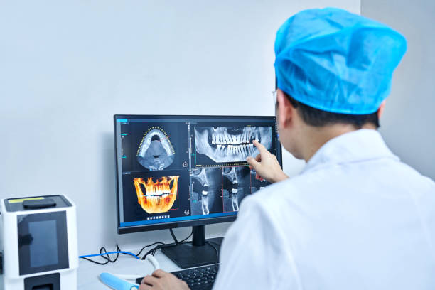 Best Broken or Chipped Tooth Repair in Tice, FL